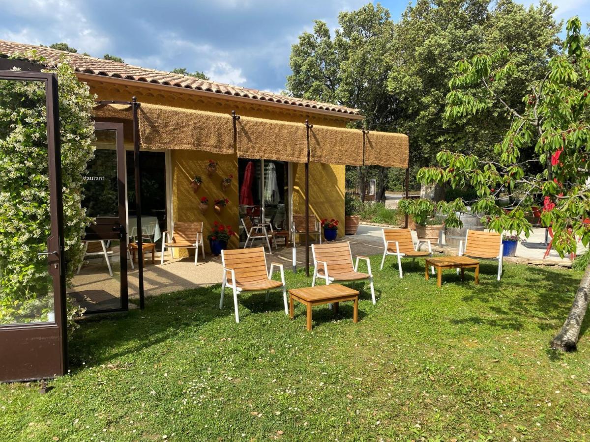 Logis La Bastide De Grignan Hotel & Restaurant "La Chenaie" Exteriör bild