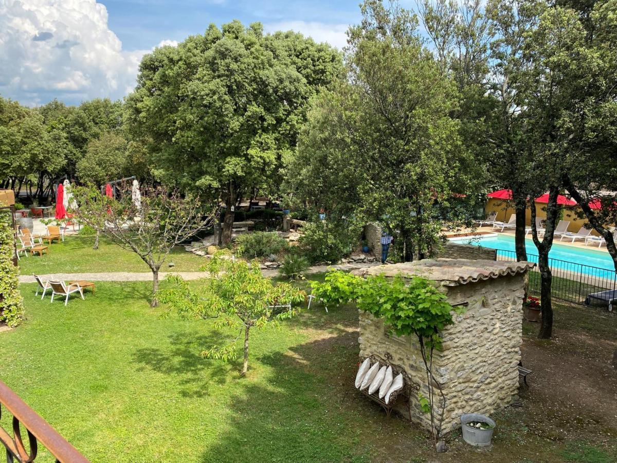 Logis La Bastide De Grignan Hotel & Restaurant "La Chenaie" Exteriör bild