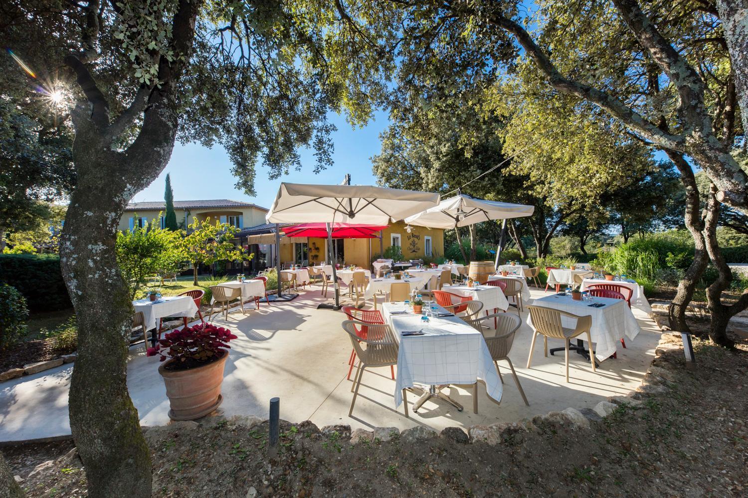 Logis La Bastide De Grignan Hotel & Restaurant "La Chenaie" Exteriör bild